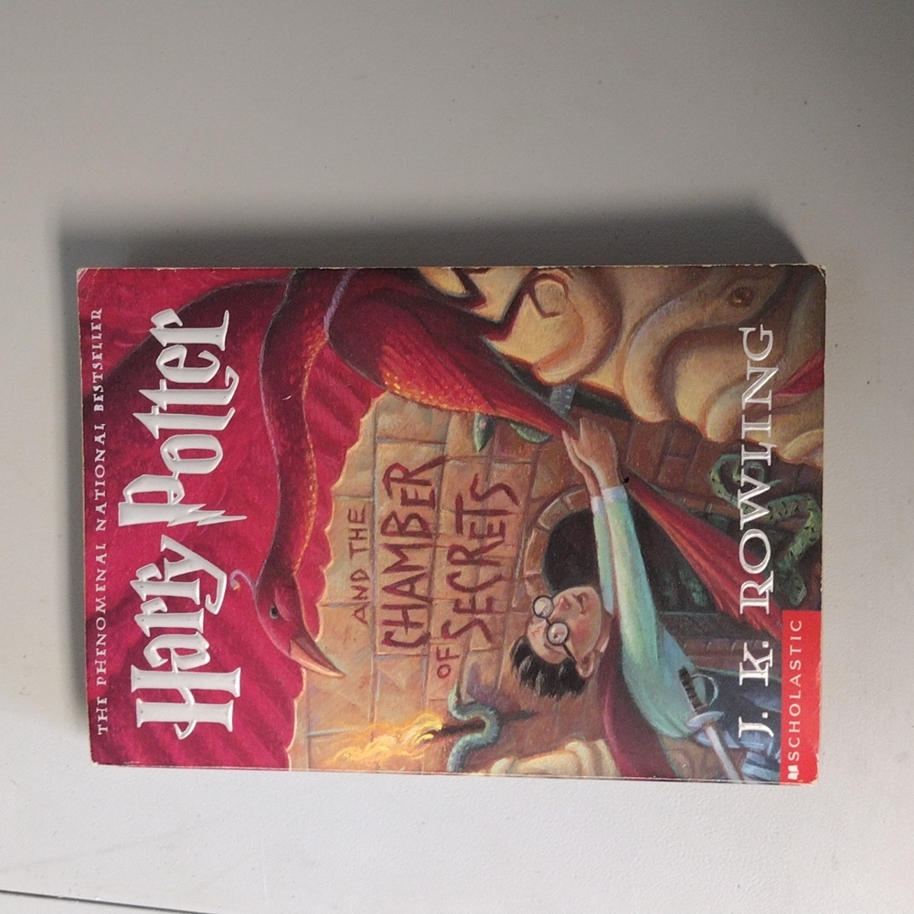 Harry Potter and the Chamber of Secrets paperback
